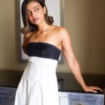 Radhika Apte Instagram - Outfit - lovebirds.studio Styling - @alliaalrufai @nayaabrandhawa @alliaandnayaab Makeup - @eshwarlog Hair - @jrmellocastro 📷- @miteshsphotography