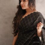 Rajisha Vijayan Instagram - Draped in black and gold 🖤 🥻 @jugalbandhi 📸 @jiksonphotography 💄 @seema_haridas_official Assisted by @lakshmi_jaganthan #sardarmovie #oct21st #rajishavijayan