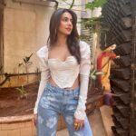 Rakul Preet Singh Instagram – When in doubt get your sassy pants on 😝