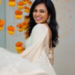 Ramya Pandian Instagram – May the Festival of Lights bring lot of positivity and good vibes ✨

Happy and safe Diwali 🪔 🎇

Photography @whatthefahad 
Outfit & Styling @dithi.studio @vaaniraghupathyvivek 

#happydiwali 
#ramyapandian