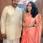 Ramya Subramanian Instagram - How often does a super star walk in the middle of your dubbing on an auspicious day and spreads his charm 🤩😍🔥! This coincidence of a lifetime happened to this lucky girl today and I can’t stop smiling about our little conversation since then ☺ 🙏🏻💯. It’s a Happy Ganesh Chathurthi Indeed 🙏🏻😇. #FanGirlMoment #ChiranjeeviGaaru #MegaStar