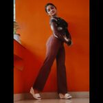 Raveena Daha Instagram - 🤎🐻🍂 Boot cut pant from :@shopping_factory11 😍 #RD #raveena #raveenadaha