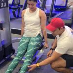 Reenu Mathews Instagram - My fitness journey started a month ago @officialabhifit @vasoo.c as I wanted to lose around 10kgs & to become stronger & toned. 12 sessions down, am 5kgs lighter ,more energetic & stronger. The results would have been even better if I could be more consistent as @teamabhifit is superb & am thoroughly enjoying this journey. I fell sick for almost 2weeks which didnt really help. Will be coming back in my new version soon- Stronger & Healthier 💪 ♥️ Watch out. #fitnessreels #healthgoals #fitnessgoals #reelswithreenu #teamabhifit Đubai