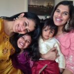 Reenu Mathews Instagram – Best Smile competition. Who’s the winner according to you? 😉 Meanwhile had a fabulous diwali celebration with my cutiepies ❤️ @veenaravindran 
.
.
#diwalilookbook 
#diwalivibes
#diwali2022
#festivevibes
#lovenlight Đubai