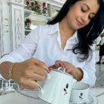 Reenu Mathews Instagram - Good morning from my favourite cafe in Dubai @foreverrosecafe ❤️ Đubai