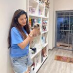 Richa Panai Instagram – My work day looks like this these days!💙🧿 #teddy #mybaby #kitcatcafe #internationalcatday