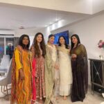 Richa Panai Instagram – Diwali with friends this year❣️🌟 Juhu, Mumbai