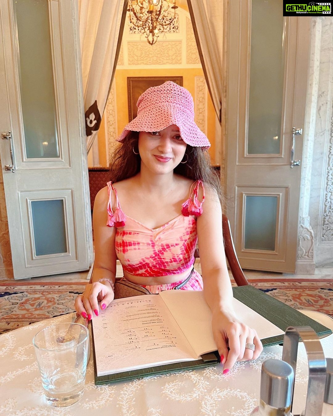Richa Panai Instagram - Pink pink in pink city!💕 Rambagh Palace