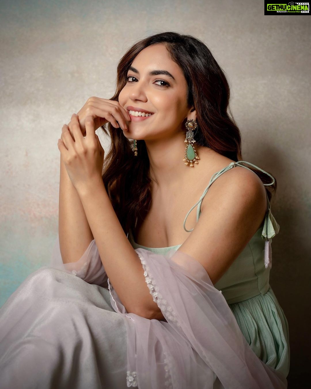 Ritu Varma Instagram - Candy floss dreams ☁️ For #NithamOruVaanam promotions Outfit @geethikakanumilli Jewellery @houseofqc Stylist @sandhya__sabbavarapu Styling team @team_sandhya @rashmi_angara @thumu_bhavana @sirichandana_medi Photography @kiransaphotography