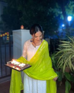 Ritu Varma Instagram - Diwali hain 🪔 Also, my mamma bear clicks the best photos ❤️