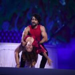 Rubina Dilaik Instagram - A tribute to legends of 90s , watch us @sanamjohar tonight @colorstv 8pm onwards ♥️