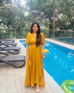 Rucha Hasabnis Instagram - Look for magic in every moment ✨
.
.
Style partner: @styling.your.soul 
Outfit: @lavanyathelabel