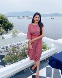 Rucha Hasabnis Instagram - Yup, still fabulous 😉🙃
.
.
👗- @monkandmei @stylebysugandhasood 
.
.
#moodtoday #happy #fun