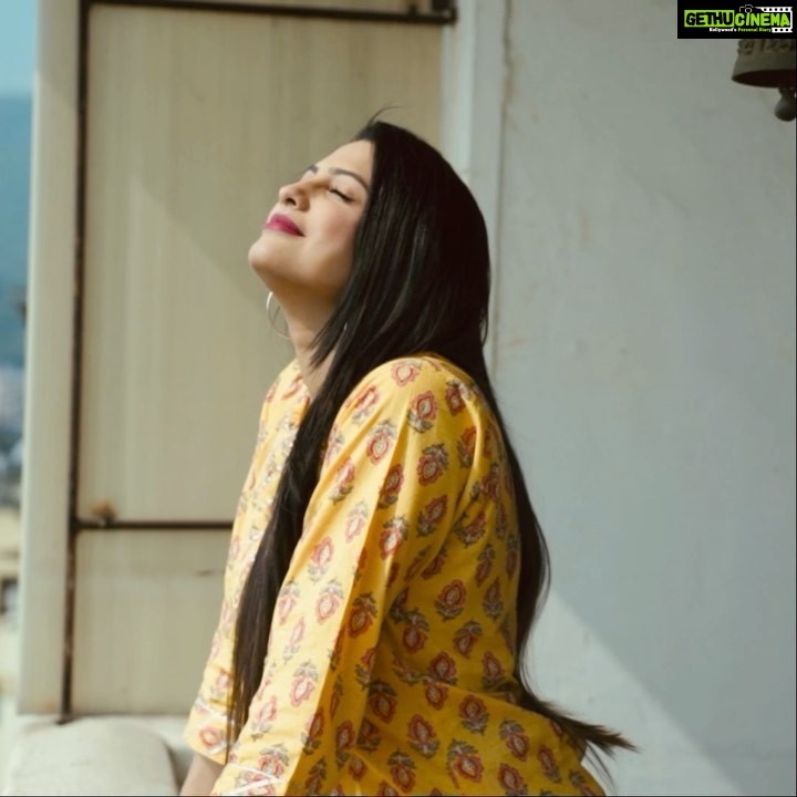 Rucha Hasabnis Instagram - Bank of Baroda brings to you home loans at exciting rates. Visit their page to know more @officialbankofbaroda #ad #khushiyonkatyohaar #bankofbaroda #homeloan