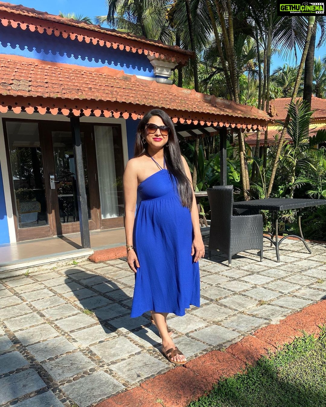 Rucha Hasabnis Instagram - feelin’ the sunshine ☀️ . . #happydays 🌴🌊🧿