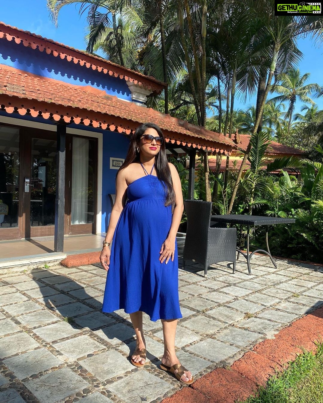 Rucha Hasabnis Instagram - feelin’ the sunshine ☀️ . . #happydays 🌴🌊🧿
