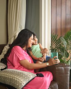 Rucha Hasabnis Instagram - B A S I C 💞
.
.
#meandmymunchkin 🧿