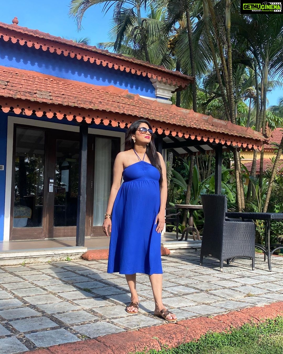 Rucha Hasabnis Instagram - feelin’ the sunshine ☀️ . . #happydays 🌴🌊🧿