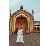 Rukhsar Instagram - 🌸. . #oldmonumentsindia #roomidarwaza #lucknow Rumi Darwaza