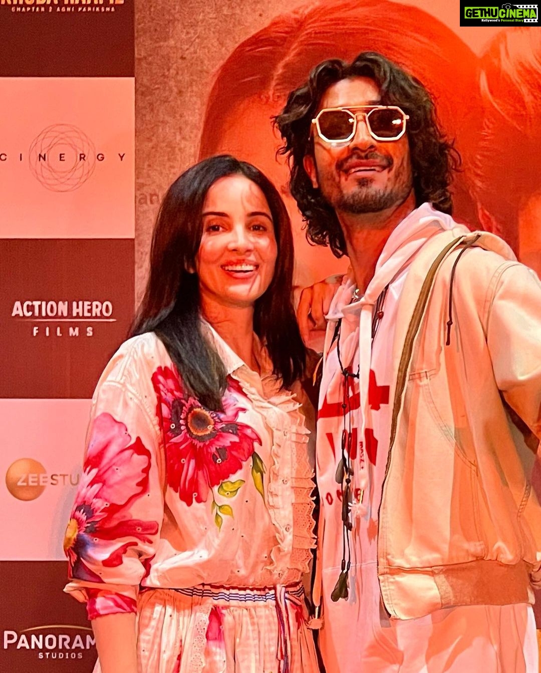 Rukhsar Instagram - About yesterday❤️🧚♀️. . . #khudahaafizchapter2agnipariksha #trailorlaunch