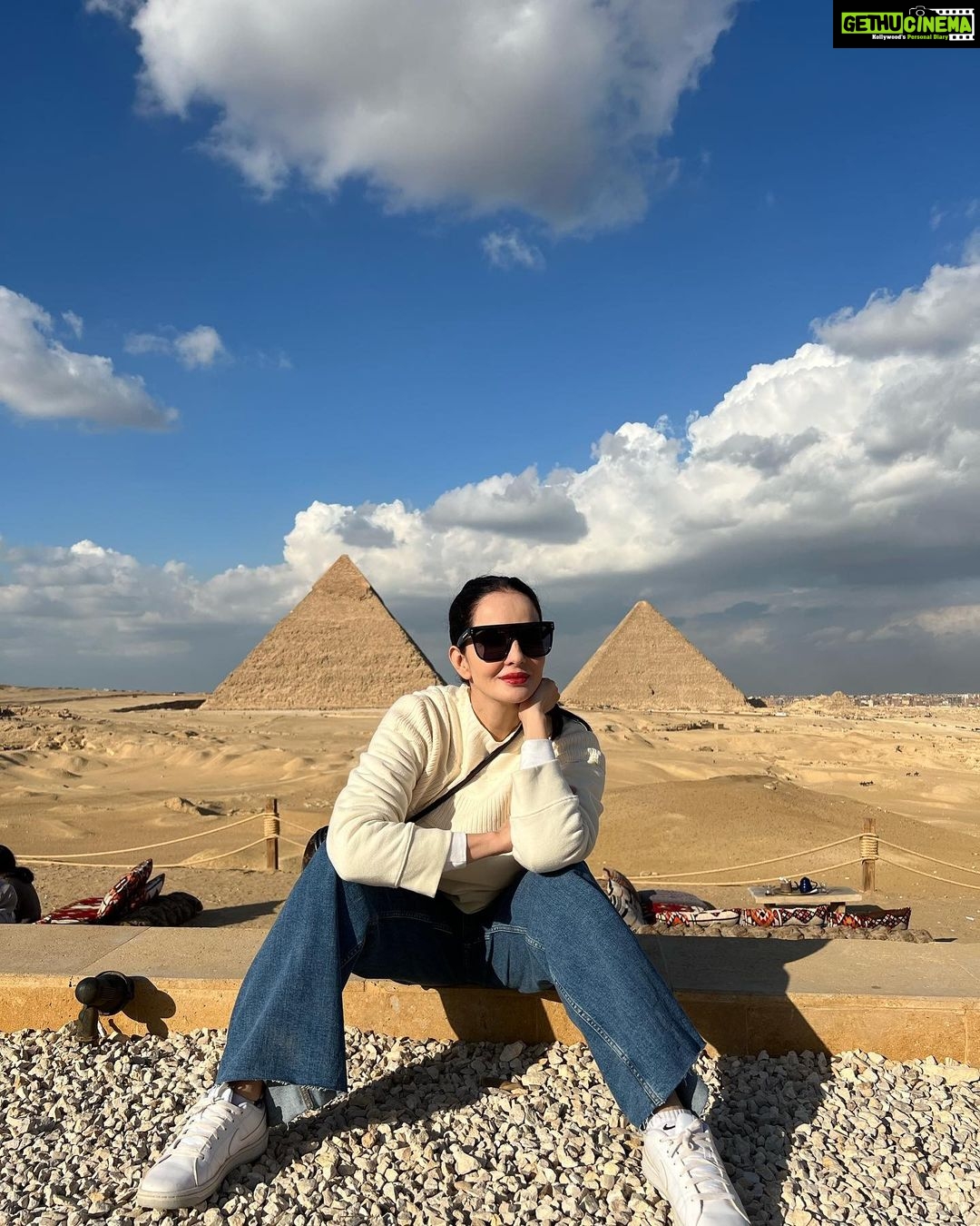Rukhsar Instagram - Back to posting Egypt pictures!. . #egypt #gizapyramids #thegreatsphinx #ancientegypt Great Sphinx of Giza