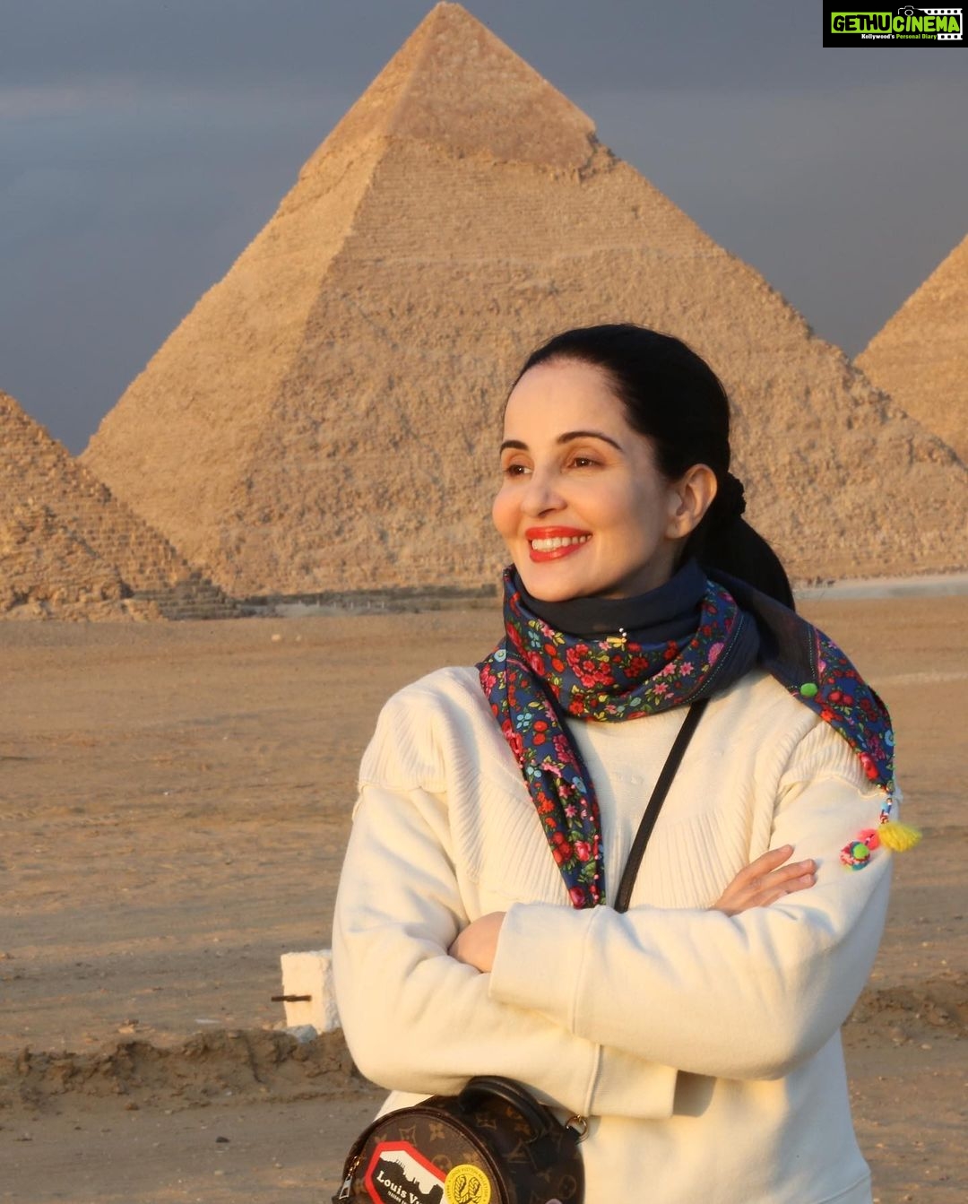 Rukhsar Instagram - Back to posting Egypt pictures!. . #egypt #gizapyramids #thegreatsphinx #ancientegypt Great Sphinx of Giza