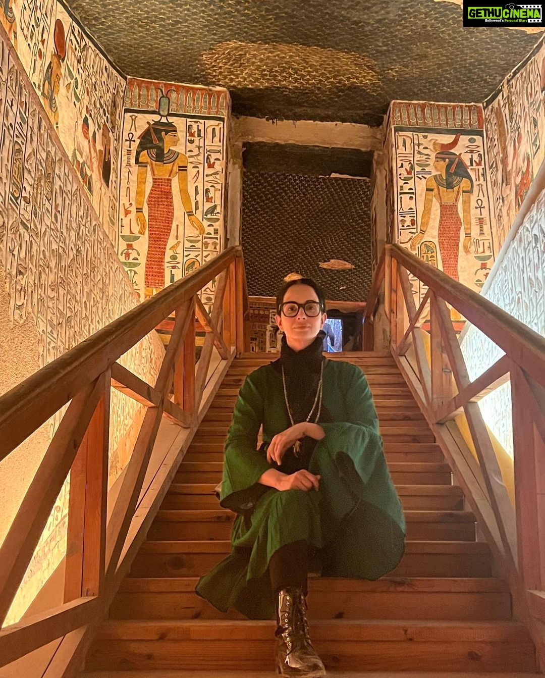 Rukhsar Instagram - Still can’t get over Luxor!. Exploring ancient Egypt!. . #templeofkarnak #hatchepsuttemple #valleyofthekings #valleyofthequeens #exploringegypt #ancient #marvellous #luxor Luxor-Egypt الاقصر-مصر