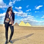 Rukhsar Instagram - Magnificent!. #pyramids #pyramidsofgiza #magnificent #wonderoftheworld #egypt Cairo, Egypt