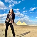 Rukhsar Instagram - Magnificent!. #pyramids #pyramidsofgiza #magnificent #wonderoftheworld #egypt Cairo, Egypt