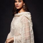 Saiee Manjrekar Instagram - 🤍✨🌝 Styled by : @malvika_tater Outfit : @rohitbalofficial Jewellery: @minerali_store HMU: @taniadhingra 📸: @venurasuri