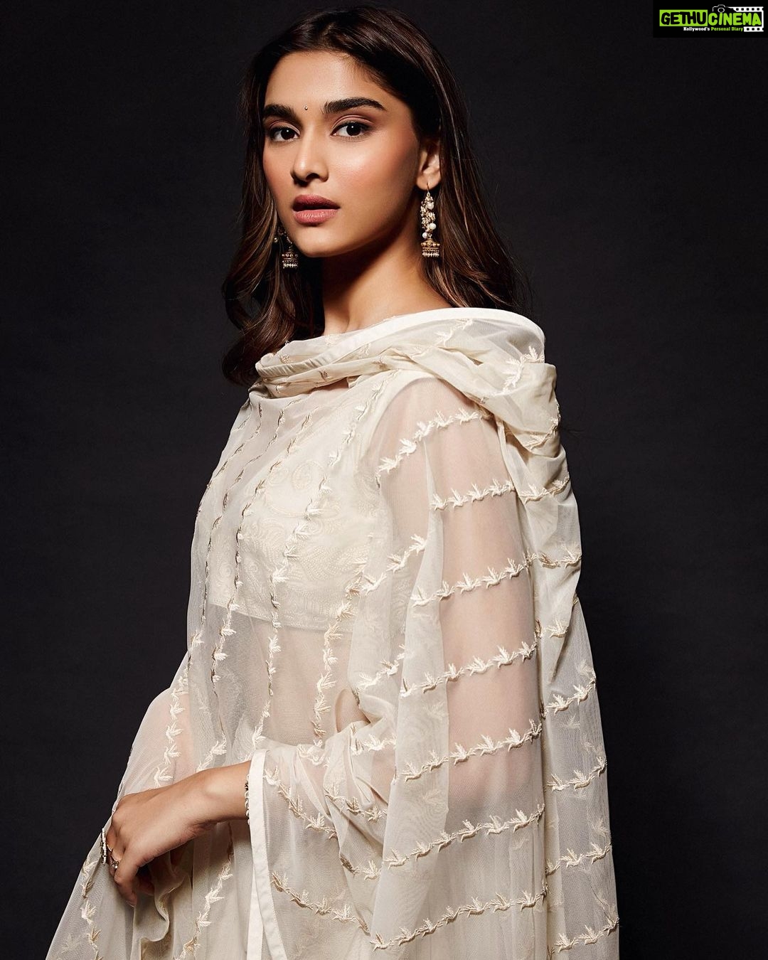 Saiee Manjrekar - 88.1K Likes - Most Liked Instagram Photos