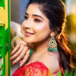 Sakshi Agarwal Instagram – Lets look forward to good things❤️
My movie #Guest2 #Guest2MotionPoster launch today at 5 pm❤️
Would love to hear ur response🔥
.

Mua – @dhiya_makeoverartistry
Hairstylist- @sudhamakeupartistry 
Costume @sesha_bridalwear 
@kavitha_ayyavoo 
Jewels
@b3_bridal_rentaljewellery 
Space – @mottamaadi_space
DOP – @ud__photography_ 
Assist – @siva12_official 
.
.
#instagramreels #reelsindia #reelsinstagram #feelitreelit #actress #trendingreels #celebrationreel #foryou #sareereels #redsaree❤ #biggboss #transitionreels Chennai, India