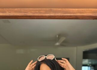Sameera Reddy Instagram - It’s damn hard yaar! 🤣 #trendingreels