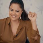 Sameera Reddy Instagram – Being body positive! Why it means so much to us 🙌🏻Watch the highlights of the #Limitless Podcast featuring @stylemeupwithsakshi. To listen to the full podcast click the link in bio.

#WestsideStores #Limitless #Collaboration #SameeraReddy #SakshiSindwani #Podcast #Life #Challenges #BodyPositivity #Beauty #SelfLove #Explore #Trending #NewCollection #NowAvailable #ShopNow #ATataEnterprise