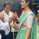 Samyuktha Menon Instagram – Glam check before the shot 🤌🏽 
#Meenakshi getting ready for her #Vaathi ❤️ #SIR

#Vaathi #SIRMovie #VaaVaathi #MastaaruMastaaru