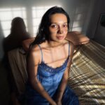 Sanchana Natarajan Instagram – காற்று விடும் கேள்விக்கு
மலர் சொல்லும் பதில் என்னவோ? ✨