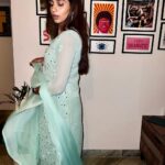 Sanchana Natarajan Instagram – Late night ✨

Wearing @themavishstudio