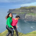 Sandeepa Dhar Instagram - Almost fell off a 509 feet cliff…..but photo mil gayi ✌🏻😁Pic 3,4,5 shows the order of events. #AdventuresOfSandy&Snehu