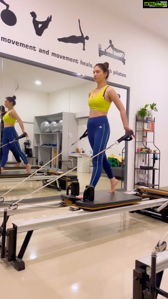 Sandeepa Dhar Instagram - Back to the grind 🤧💪🏻 #DearGodCanIstayFitWithoutWorkingout . #fitness #goals #coreworkout #pilates #reelsinstagram #nopainnogain