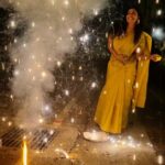 Sanjana Singh Instagram – Thank you so much for this amazing video @jasonwilliams_dop , once again thanks to Lima fireworks ❤️🌹❤️ 
#diwali #crackers #light #love #spreadlove #instagram #instadaily
