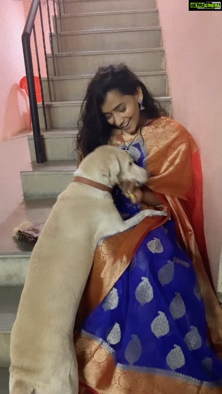 Sanjana Singh Instagram - Pets make great companions. When treated right, they show a lot of love and loyalty to their owners. Most of us who have pets share a very strong bond with them ... ❤️ #animals #animallovers #instalike #loveislove #spreadlove