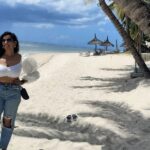 Sanjana Singh Instagram - Shadow light and glow together , isn’t ? #shoot #mauritius #loveislove #golmal #positivequotes #instadaily #instaphoto