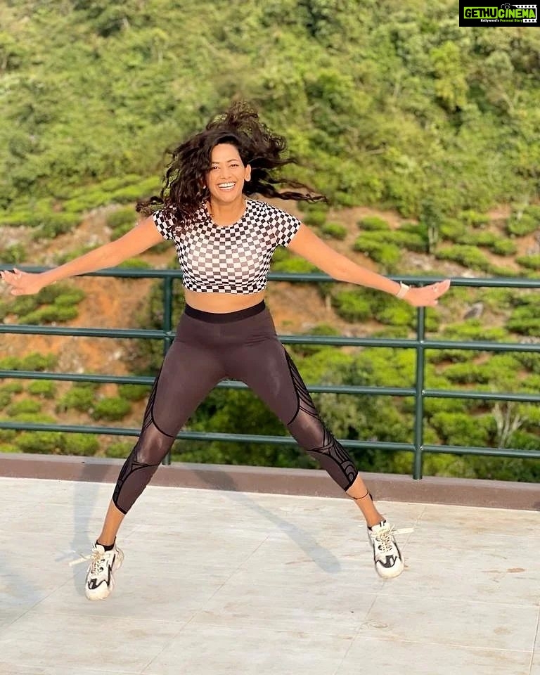 Sanjana Singh Instagram - Life is a beautiful journey that is meant to be embraced to the fullest every day. However, that doesn't mean you always wake up ready to ... #morning #motivational #instalike #instadaily #loveislove