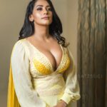 Sanjana Singh Instagram - “Your success will be determined by your own confidence and fortitude.” Costume designer : @sidneysladen @sidneysladenofficial Photographer : @satzsugi thank you so much for such amazing pictures and edit Makeover : @makeupby_pavithra thank you so much dear for amazing makeup 💄💋💄 #pondicherry #instamood #viral #instagood #loveislove