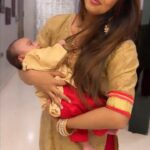 Sanjjanaa Instagram - @vicchucreations 👗 💄 @anupama_makeoverartistry 👱‍♀️ @ss_makeover_by_suha #princealarik #indianmom #indiankids #indiankidswear #actressmomhustle #justborn #indiancelebrity #indiancelebrities #momtobe #sanjjanaa #sanjanagalrani #sanjana #sanjjanaagalrani