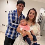 Sanjjanaa Instagram - It was so much fun to be celebrating My birthday with my baby for the first time .. thank the almighty to have given me every thing that I want 🎥 @arundhavaskar Decor by @hidden.lightz @morizhennur location , @danyamakeupartist , @laxmikrishnaofficial - #sanjana 👗 @shcreation2022 #alarik 👗 @label_poppins baby pink bib . Karnataka, Bangalore