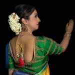 Sanjjanaa Instagram - Hi Ashwini of @vibbhinna creations , I have to say I truly loved and enjoyed wearing your customised blouse that you made just for me .. ❤️ She is definitely the best in town for bridal South Indian blouses … 💄 by @enchanted_by_zomi Hair @ss_makeover_by_suha Beautiful saree by @kainathboutique .. More pics coming soon .. Karnataka, Bangalore