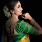 Sanjjanaa Instagram - Hi Ashwini of @vibbhinna creations , I have to say I truly loved and enjoyed wearing your customised blouse that you made just for me .. ❤️ She is definitely the best in town for bridal South Indian blouses … 💄 by @enchanted_by_zomi Hair @ss_makeover_by_suha Beautiful saree by @kainathboutique .. More pics coming soon .. Karnataka, Bangalore