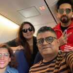 Sanya Malhotra Instagram - Badhaai ho 4 saal hogaye 🥹💖✨ to a film super close to my heart. I’m grateful to be a part of a film this brilliant and to have met these amazing people 💖✨ #4yearsofBadhaaiho Swipe all the way for a surprise 🦚 @sheeba.chadha @ayushmannk @gajrajrao @neena_gupta @iamitrsharma @jungleepictures @pictureschrome @ishantanus #akshatghildiyal 😍♥️