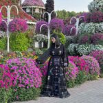 Sarah Khan Instagram - 🌺 🌸 🌹 New vlog is out 💕 Link in bio 🔝 Wearing @fillyboo Dubai Miracle Garden
